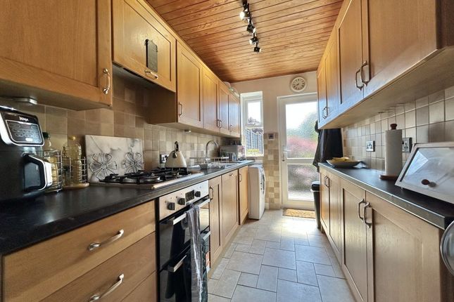 17, West Coker Road, Yeovil photo 3
