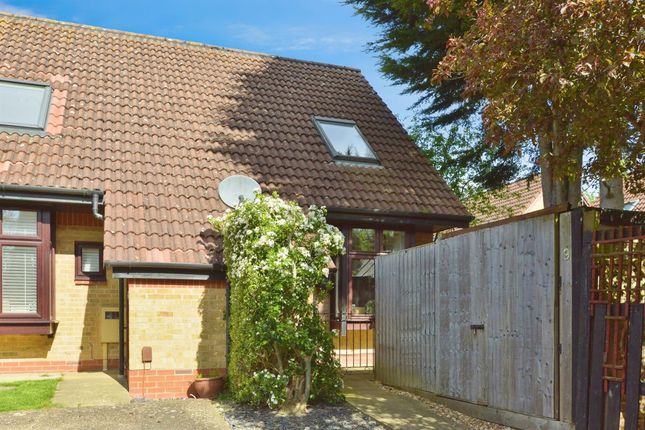 Semi-detached house for sale in Redwood Gate, Shenley Lodge, Milton Keynes