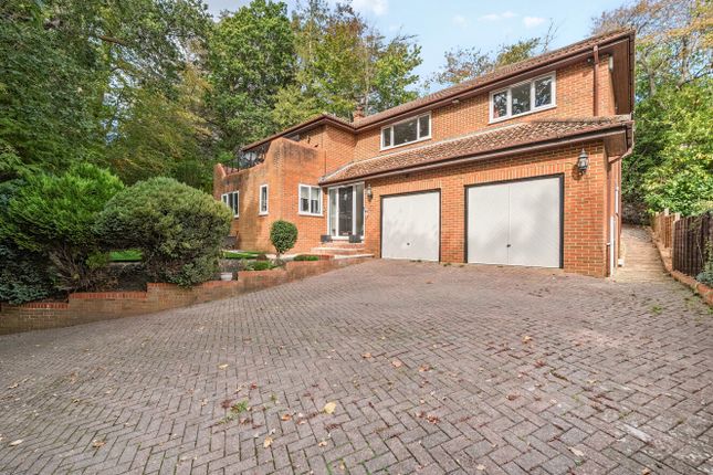 92, Scotland Hill, Berkshire photo 2