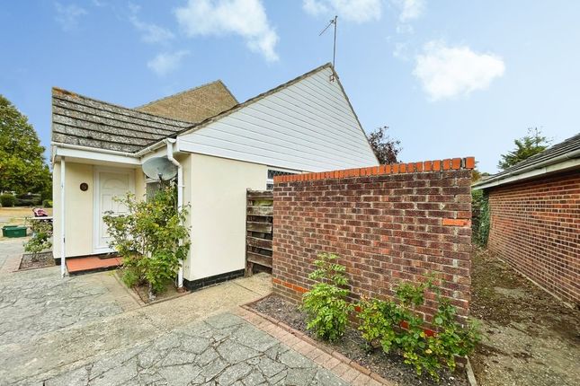 8, Caroline Close, Colchester photo 3