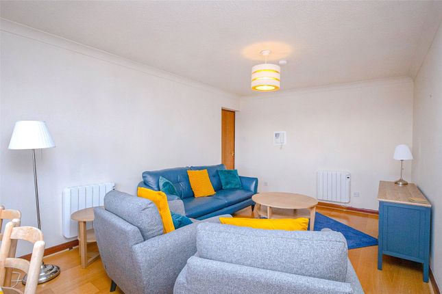 Flat 0-3, 11, Crown Road South, Glasgow photo 5