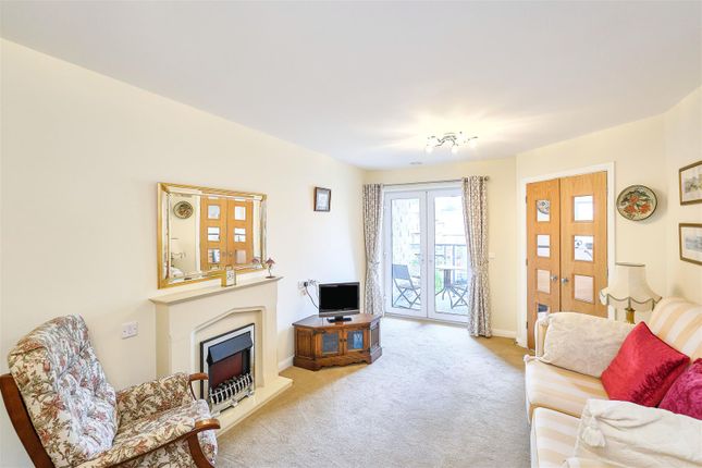 Thumbnail Flat for sale in Wainwright Court, Webb View, Kendal