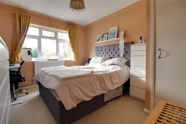 1, Burns Avenue, Fleet photo 4