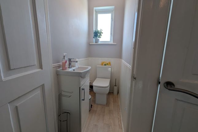 25 Foxley Road, Thornton Heath, Croydon photo 5