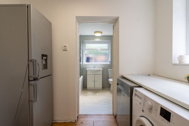 17 Park Terrace, Greenhithe, Kent photo 4