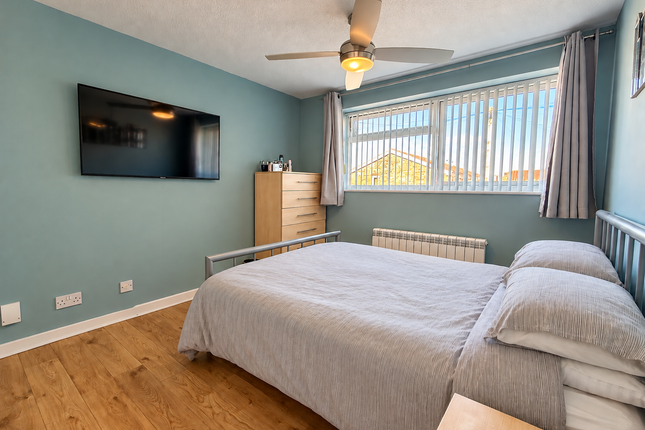 11, Blenheim Gardens, Gosport photo 4