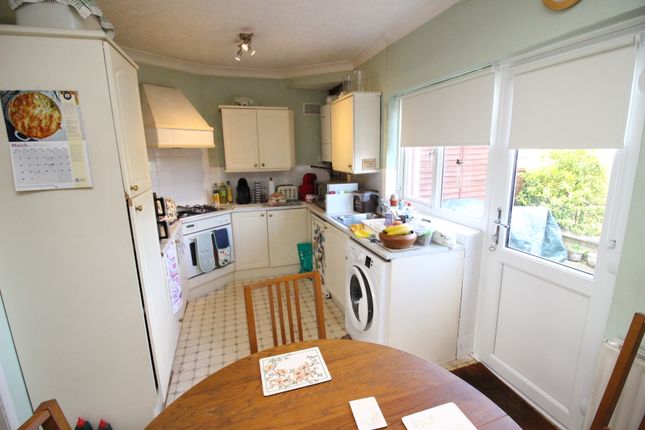 12, Boscombe Road, Worcester Park photo 3
