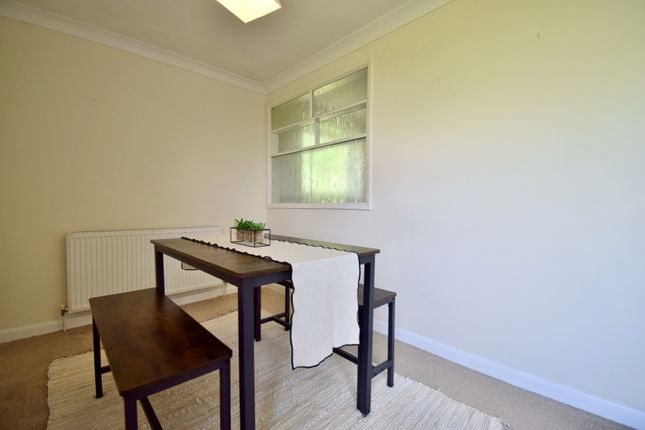 20 Stonehill Court, Leicester photo 4