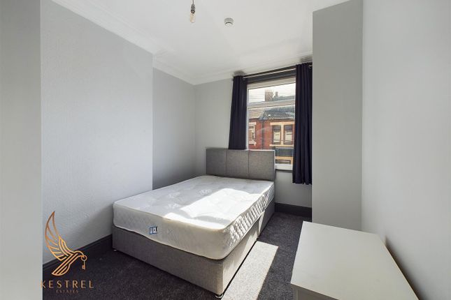 Property to rent in Medley Street, Castleford