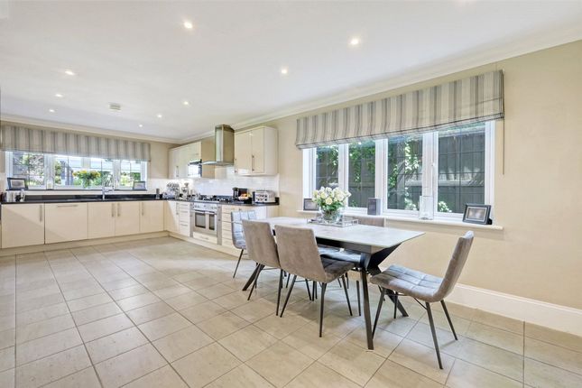 92 Western Road, Billericay photo 2