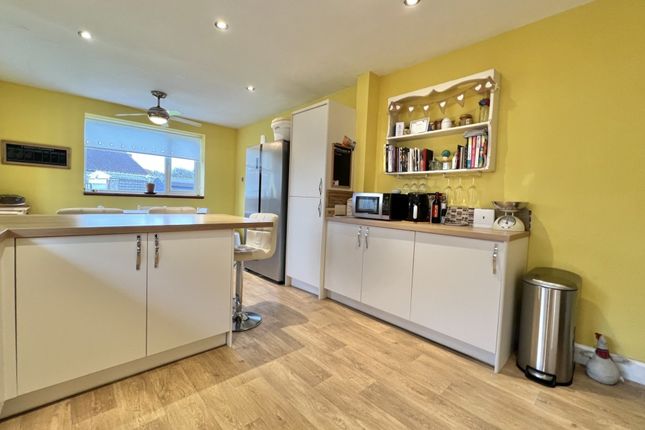 41, Links Road, Knott End on Sea photo 4