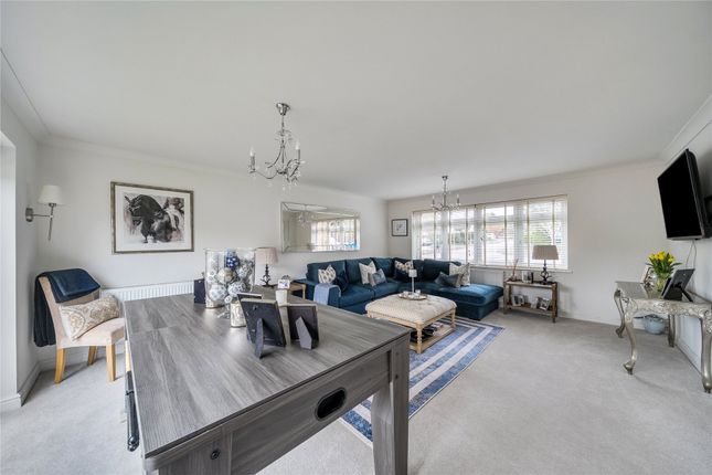 2, Owen Road, Surrey photo 3