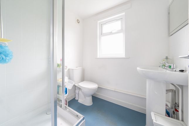 Maisonette for sale in Darwin Drive, Southall