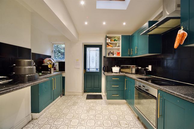 111, Ashfield Street, London photo 2