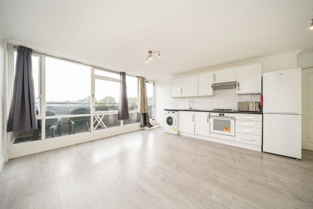 Flat 337, Southwyck House, Clarewood Walk, London photo 3
