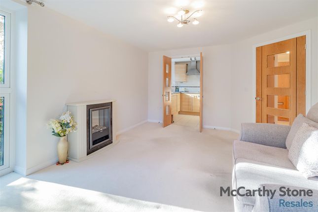 14 Wendover Court, 116-118 Monton Road, Manchester photo 3