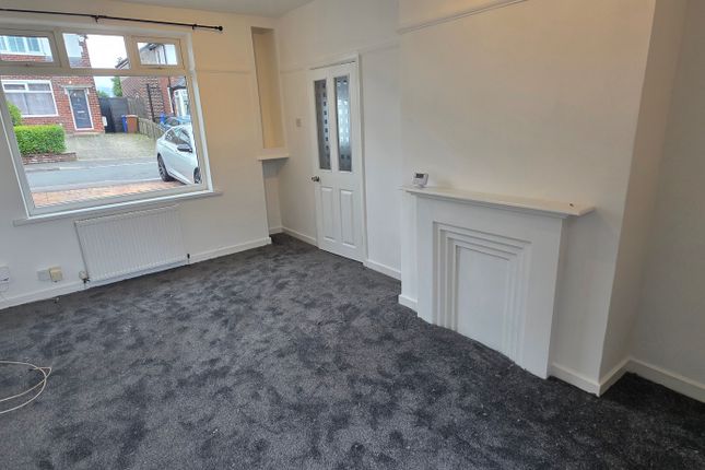 73, Stockport photo 3