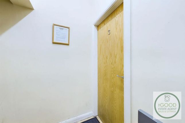 Flat 3, 4a Ramsgate, Durham photo 2