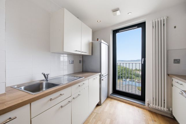 28/6 Saltire Street, Edinburgh photo 4