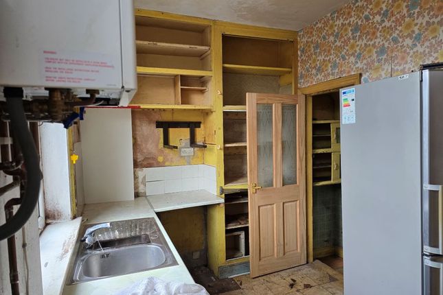 56 Bierley Lane, Bradford photo 5