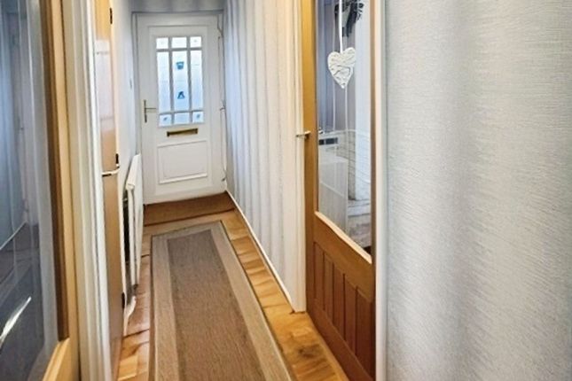 15 Derwent Walk, Leicester photo 4