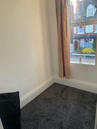 F4-39, paget road, wolverhampton photo 4