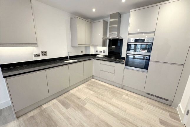 Flat 15, Wildflower Court, 1, India Way, London photo 2