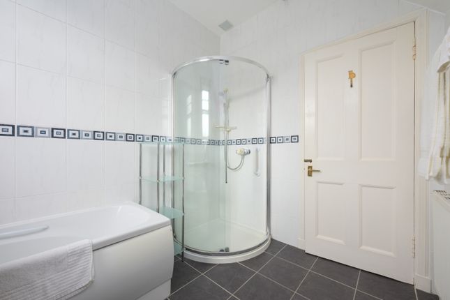 47, Shamrock Street, Dunfermline photo 2