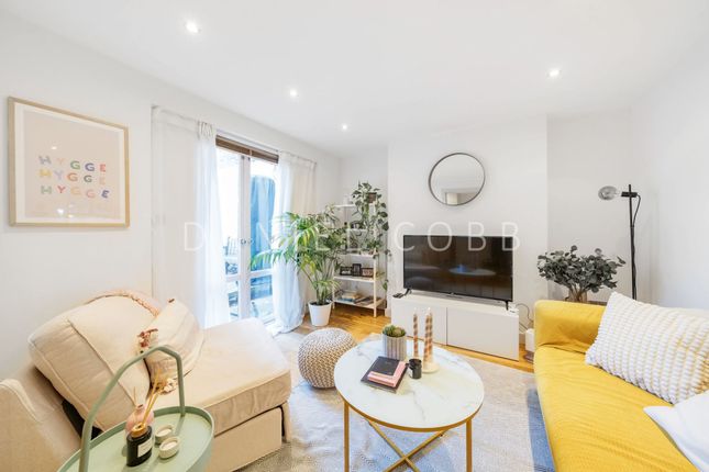 Flat for sale in Methley Street, London