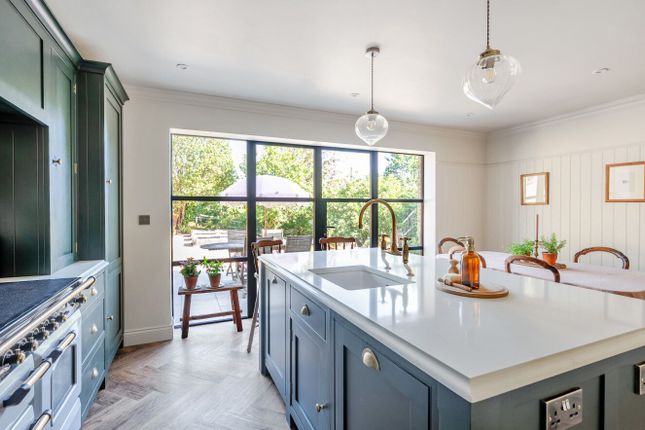 1 Brackenhill Cottages, Ringwood photo 4