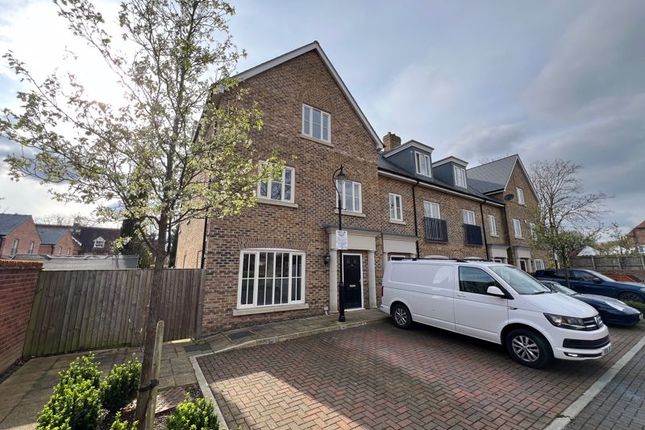 Thumbnail End terrace house to rent in Portland Crescent, Marlow