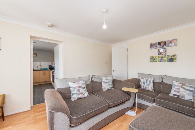 12, Stroma Court, Perth photo 4