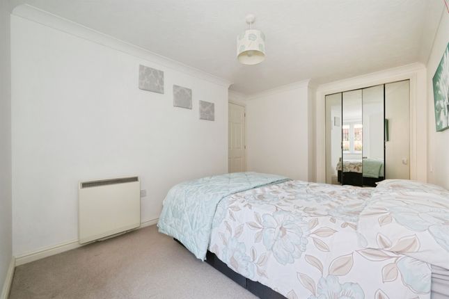 Flat 4, Fairholme Court, Archers Road, Eastleigh photo 4