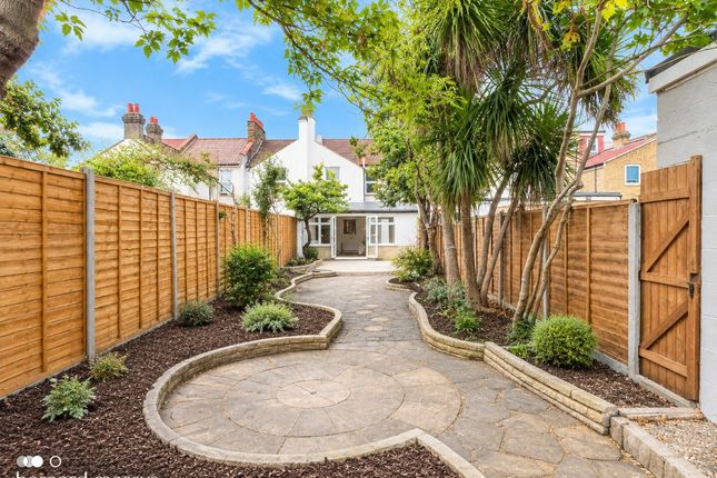 3-bed house on 192, Morland Road, CROYDON, £2,400/mo