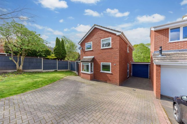 Thumbnail Detached house for sale in Curlew Close, Kidderminster