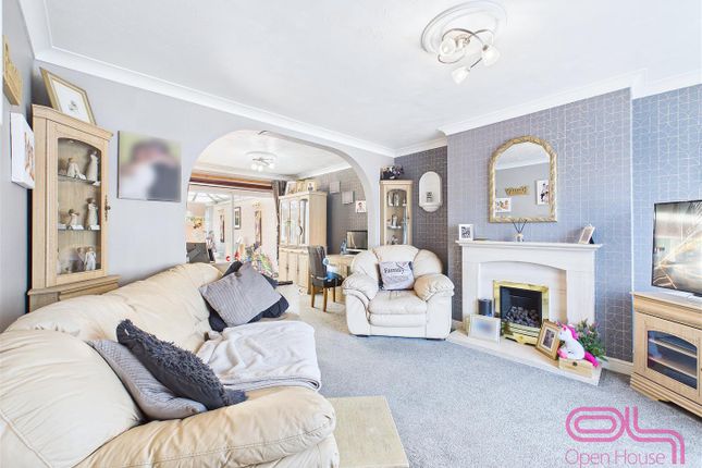 49, Newton Leys, Burton-On-Trent photo 4
