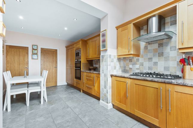 139 Manygates Lane, Sandal, Wakefield photo 4