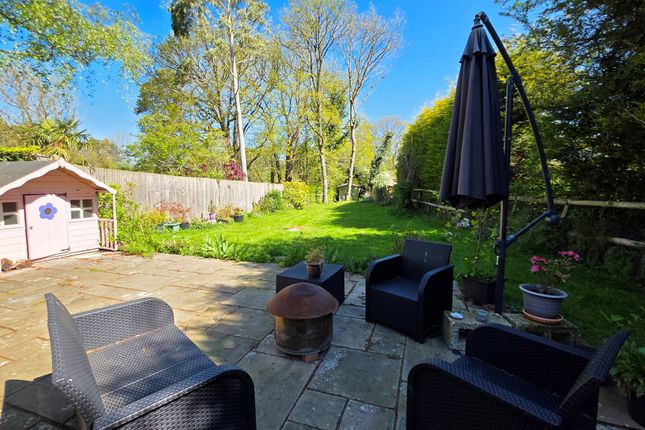 Oakview, 10 Paynes Green Cottages, Weare Street, Dorking photo 2
