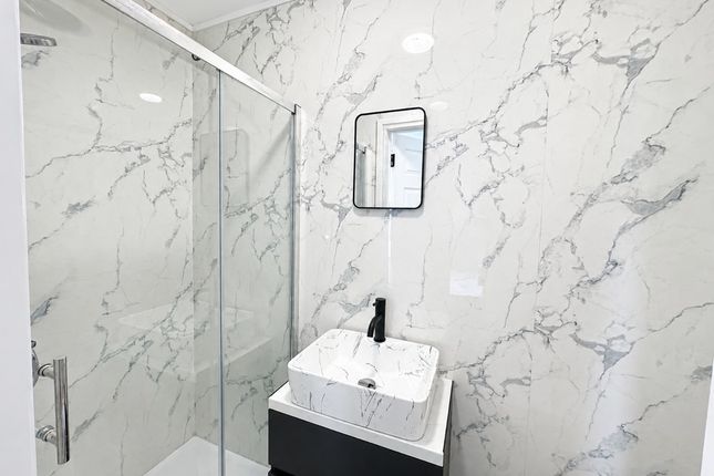 32, Boston photo 3