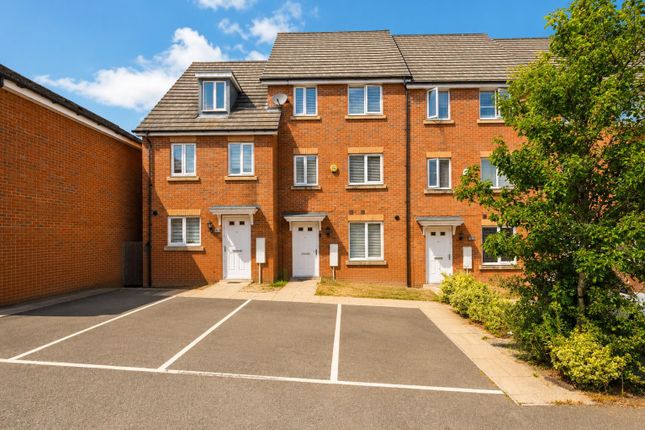 2, Nickleby Close, Rugby photo 2