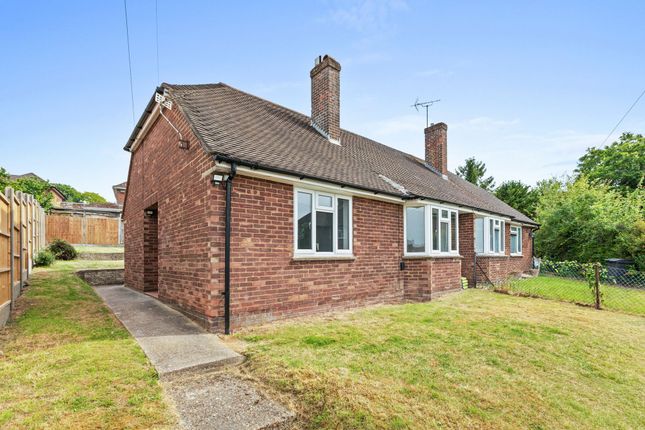 2-bed house on 21 Oak Road, Princes Risborough, £1,600/mo