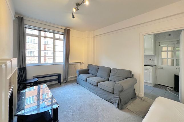 Flat to rent in Latymer Court, Hammersmith Road, London
