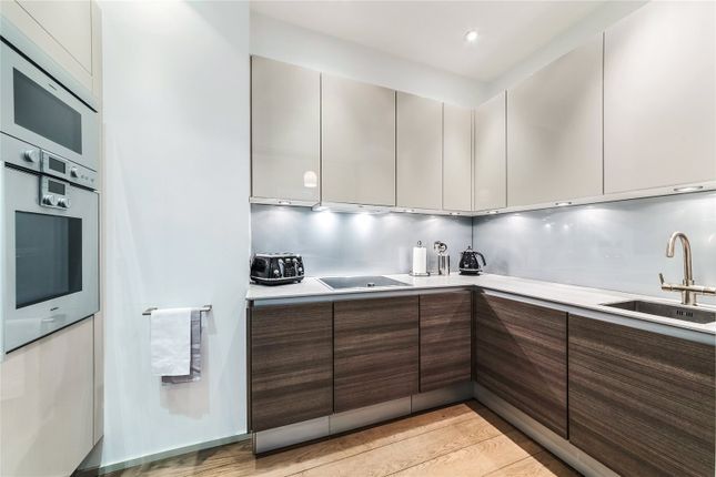 Flat 9, 17-21, Sloane Court West, London photo 3