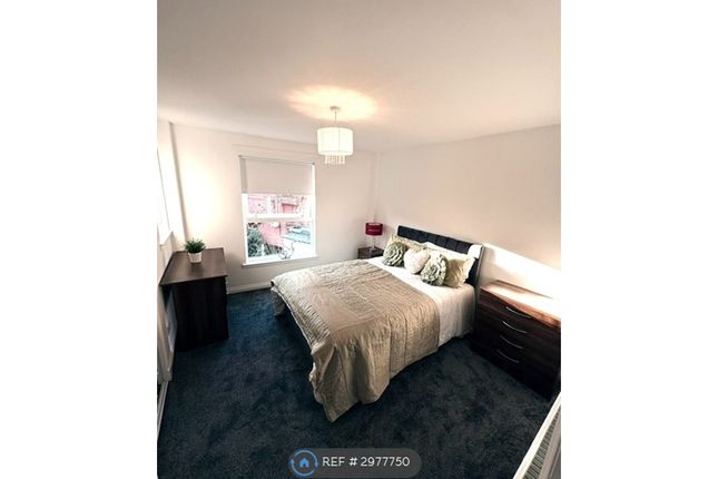 Flat, Coopers Well St, Glasgow photo 2