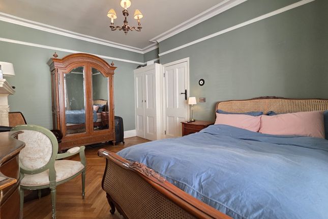 Flat 5 75,, Gloucester Terrace, London photo 2