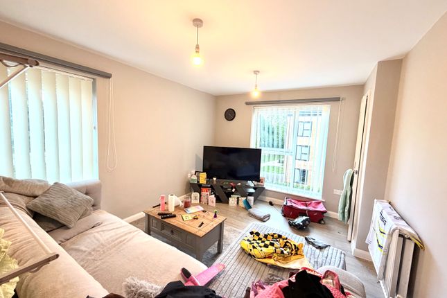Apartment, Warrington photo 3