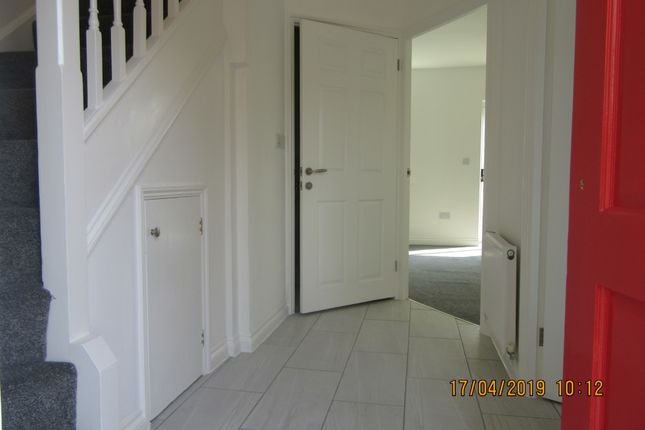 188, Cherwell Grove, South Ockendon photo 2