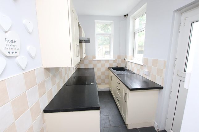 7, Haigh Hall Road, Bradford photo 3