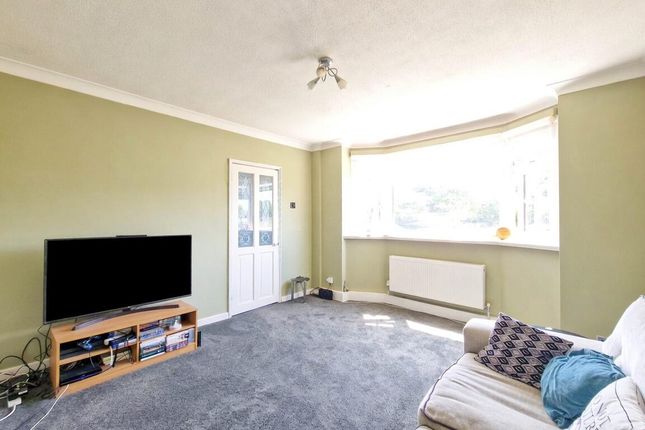 30, Newington Close, Southend-On-Sea photo 4