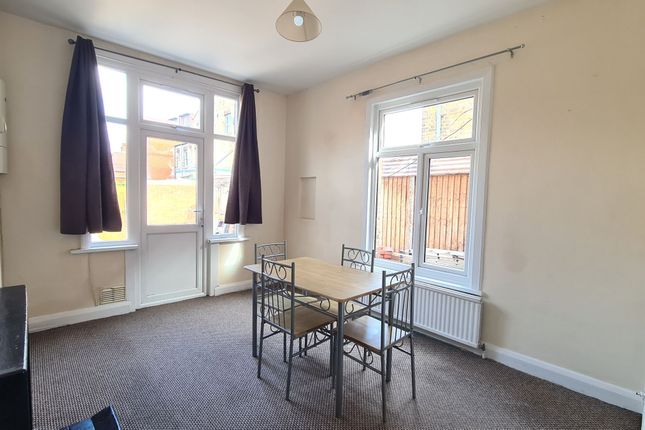 57a Greenford Avenue, London photo 2